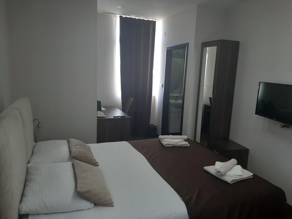 Hotel Usce Шабац Экстерьер фото